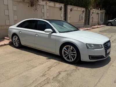 2015 اودي اي 8 ال 50 تي اف اس اي