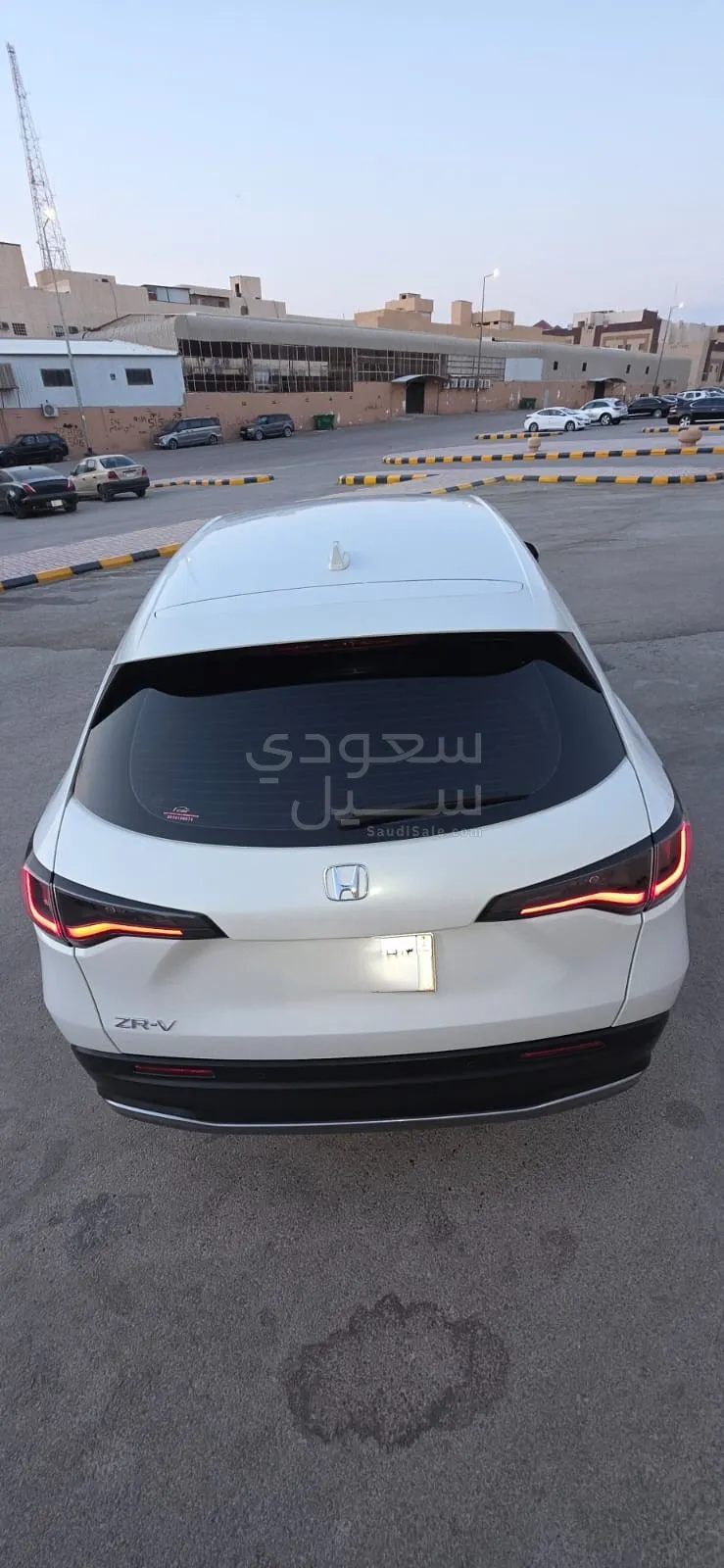 2025 هوندا زي ار في