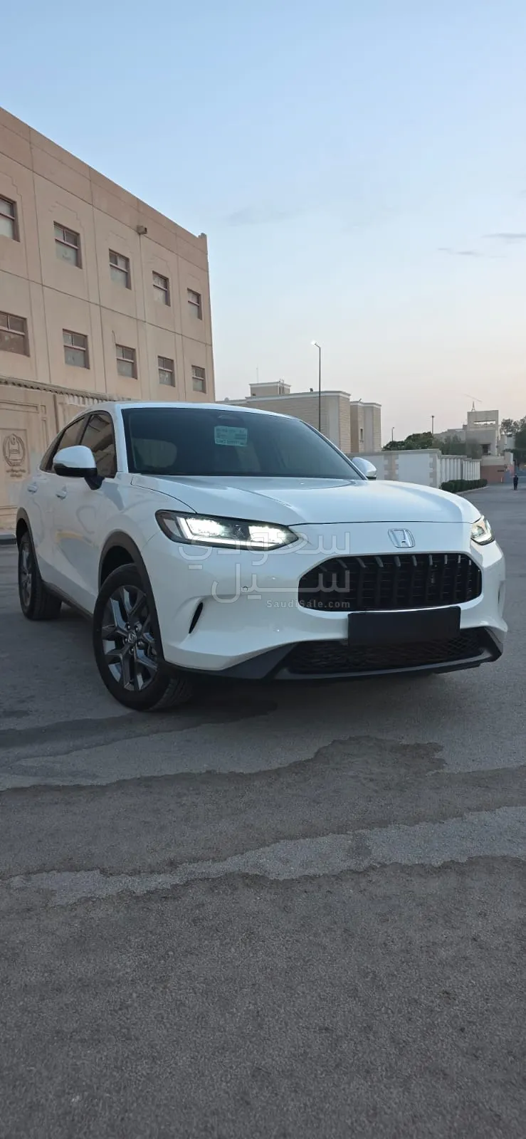 2025 هوندا زي ار في