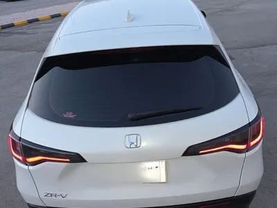 2025 هوندا زي ار في