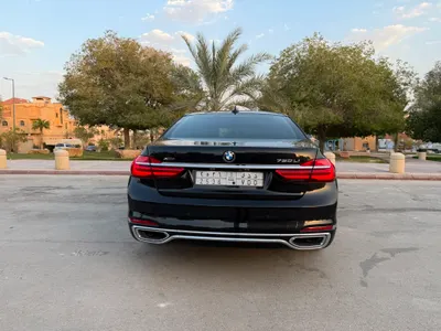 2016 بي ام دبليو الفئة السابعة 750 إل أي