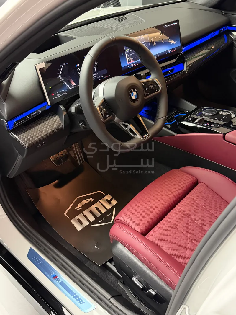 2027 بي ام دبليو الفئة الخامسة 520 أي إم كت
