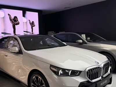 2027 بي ام دبليو الفئة الخامسة 520 أي إم كت