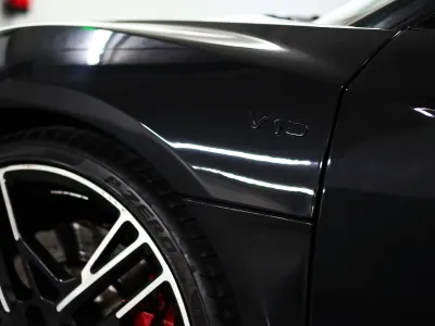 2021 اودي ار 8 في 10 بلس
