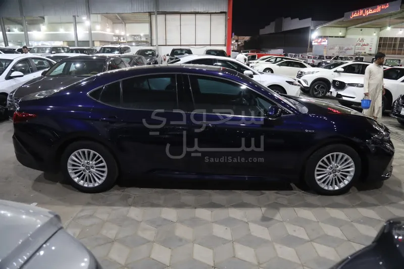 2025 تويوتا كامري