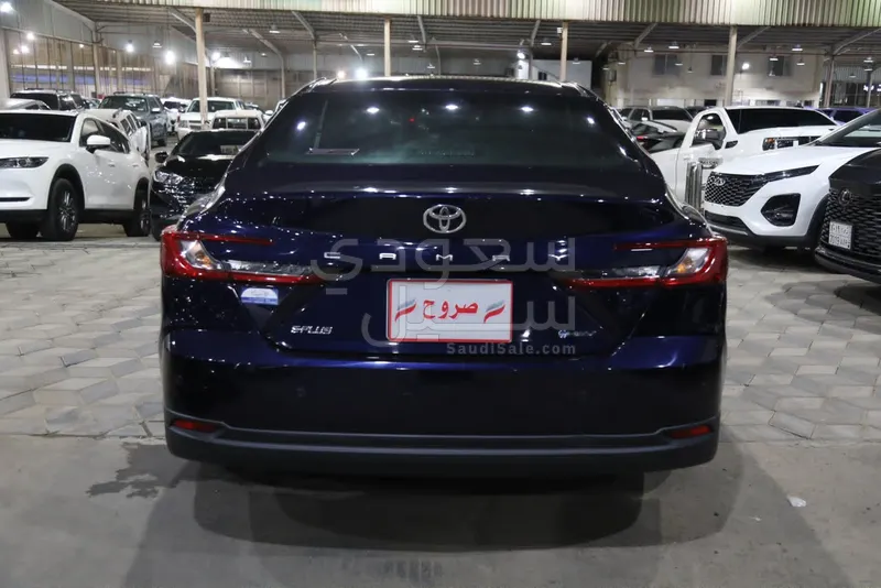 2025 تويوتا كامري