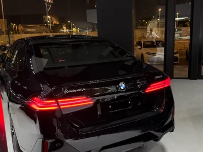 2026 بي ام دبليو الفئة الخامسة 520 أي إم كت
