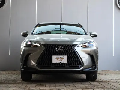 2024 لكزس إن إكس 350