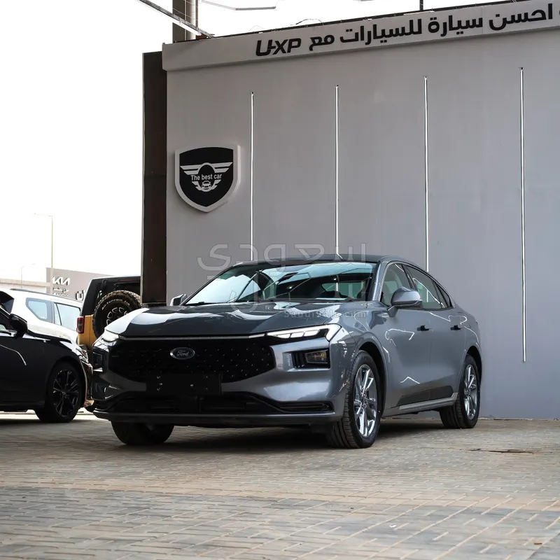 2024 فورد توروس امبيانتي