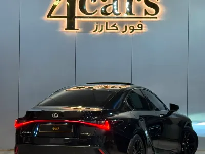 2023 لكزس آي إس 350