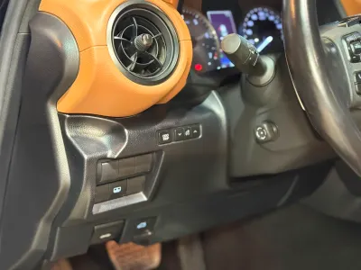 2023 لكزس آي إس 350