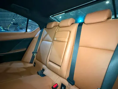 2023 لكزس آي إس 350