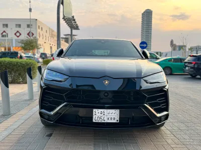 2021 لمبرجيني اوروس