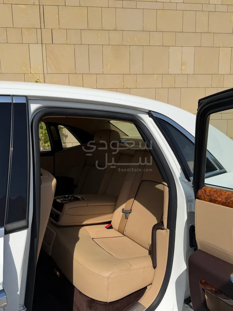 2013 رولز رويس قوست