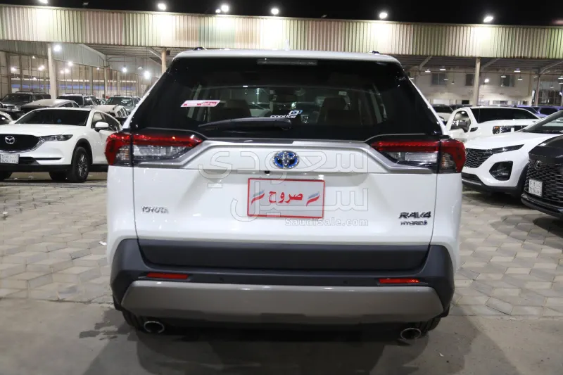 2022 تويوتا راف 4