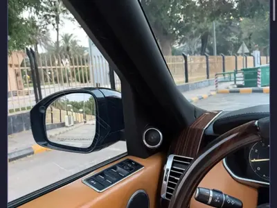 2015 لاند روفر رينج روفر فوج ان اي