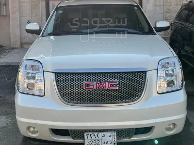 2011 جي ام سي يوكون دينالي