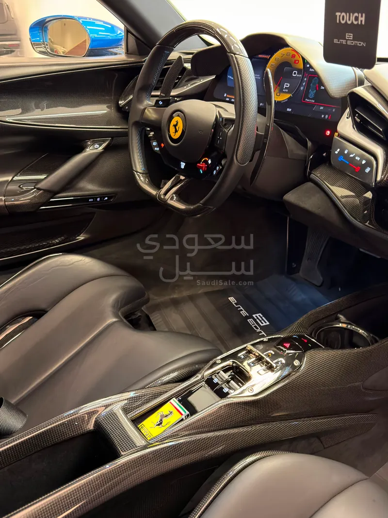 2020 فيراري اس اف 90 سترادالي