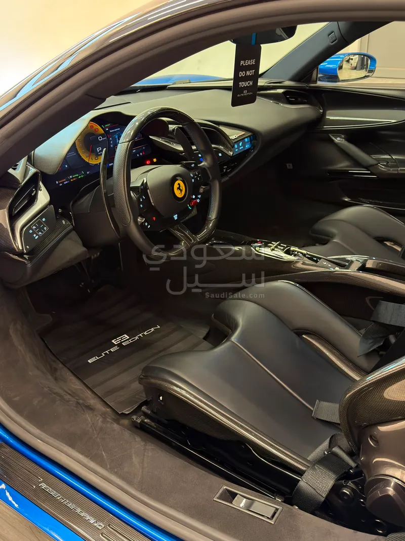 2020 فيراري اس اف 90 سترادالي