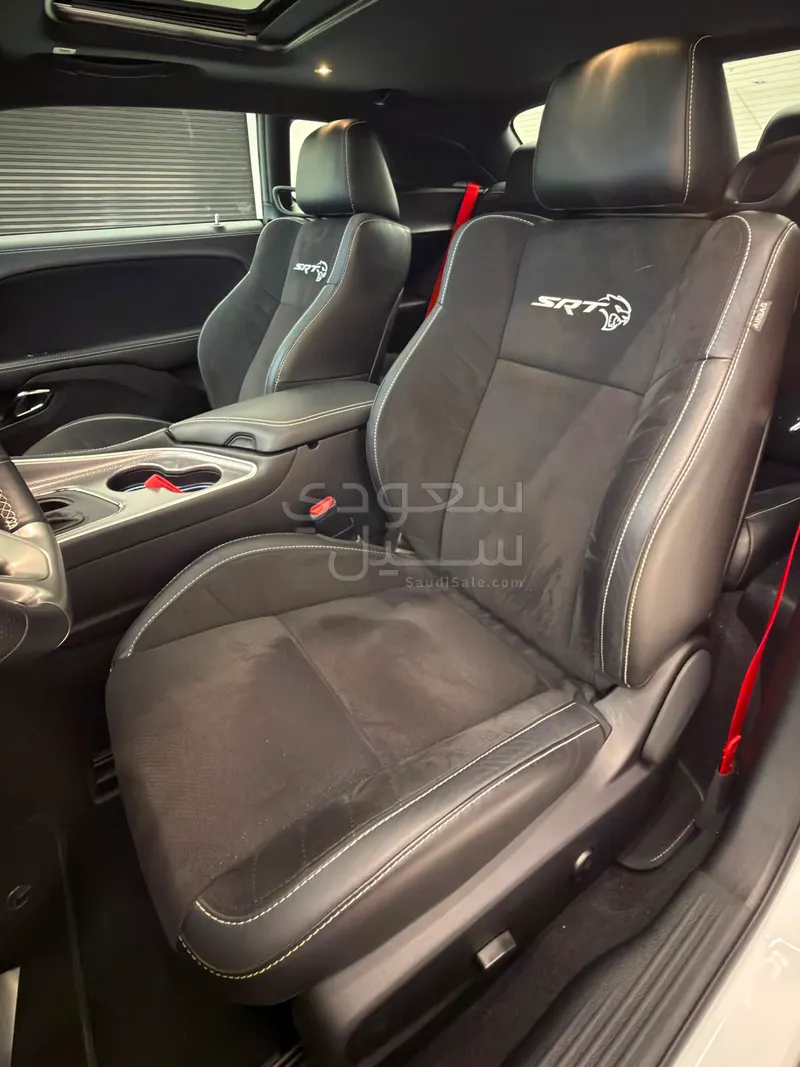 2022 دودج تشالنجر هيلكات رد اي