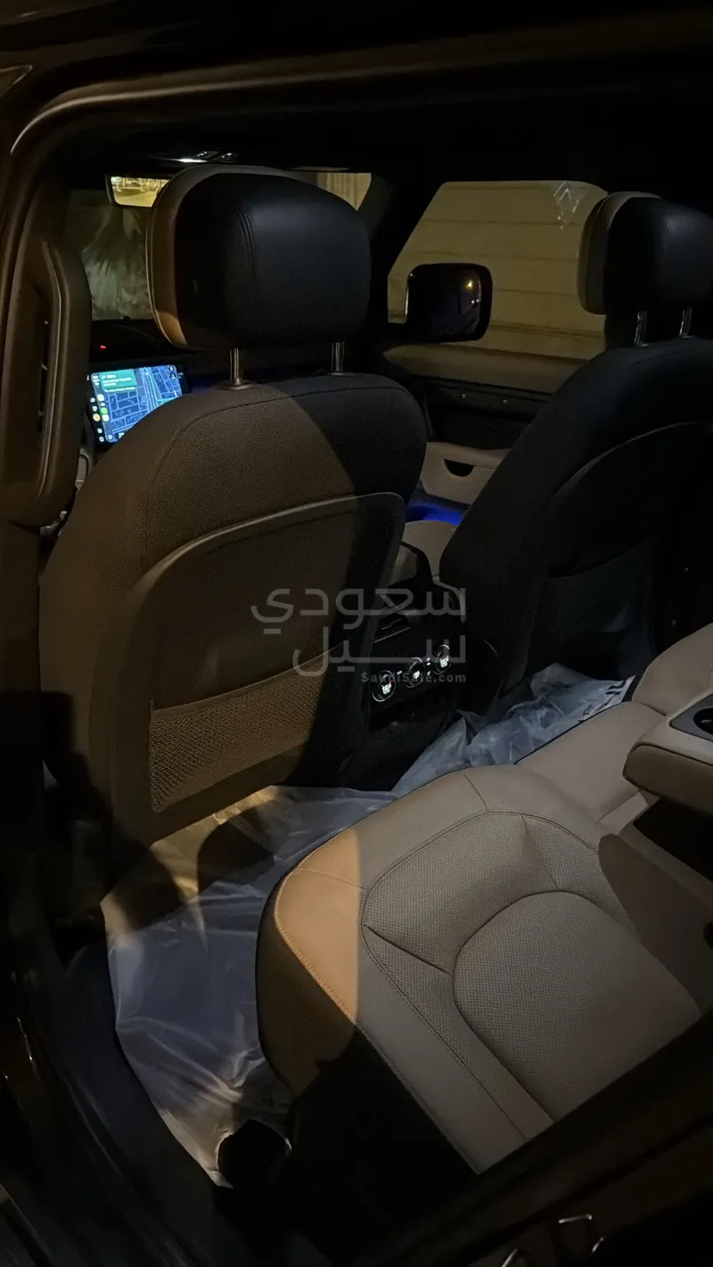 2025 لاند روفر ديفيندر اكس 110