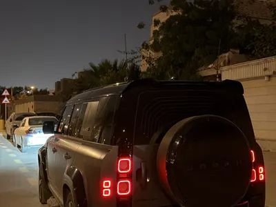 2025 لاند روفر ديفيندر اكس 110
