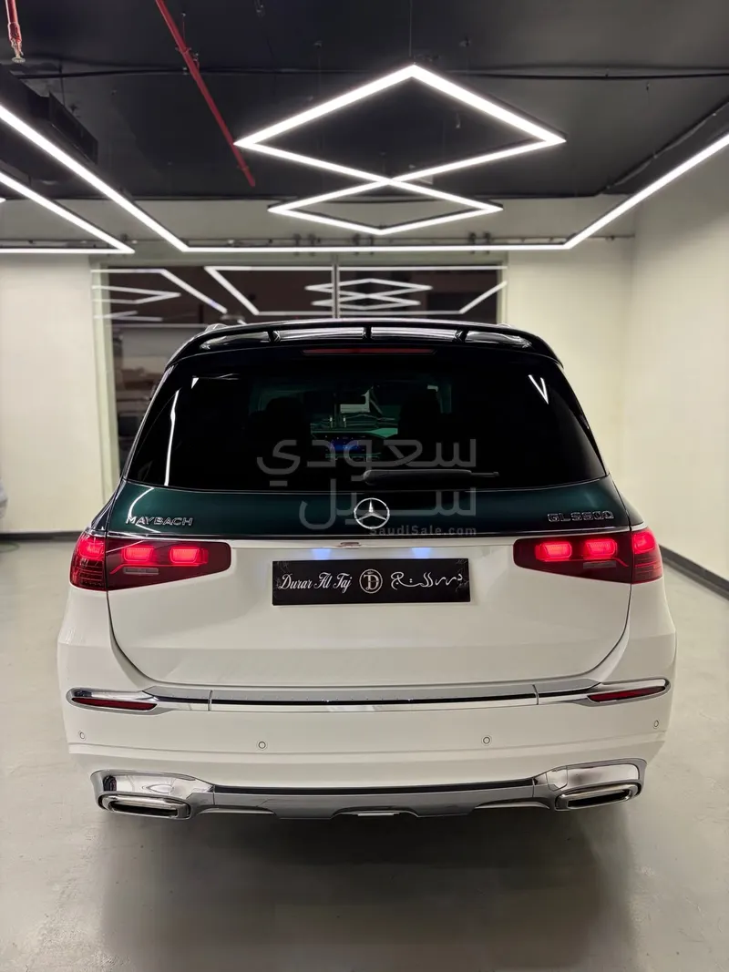 2024 مرسيدس - بنز جي إل إس 450