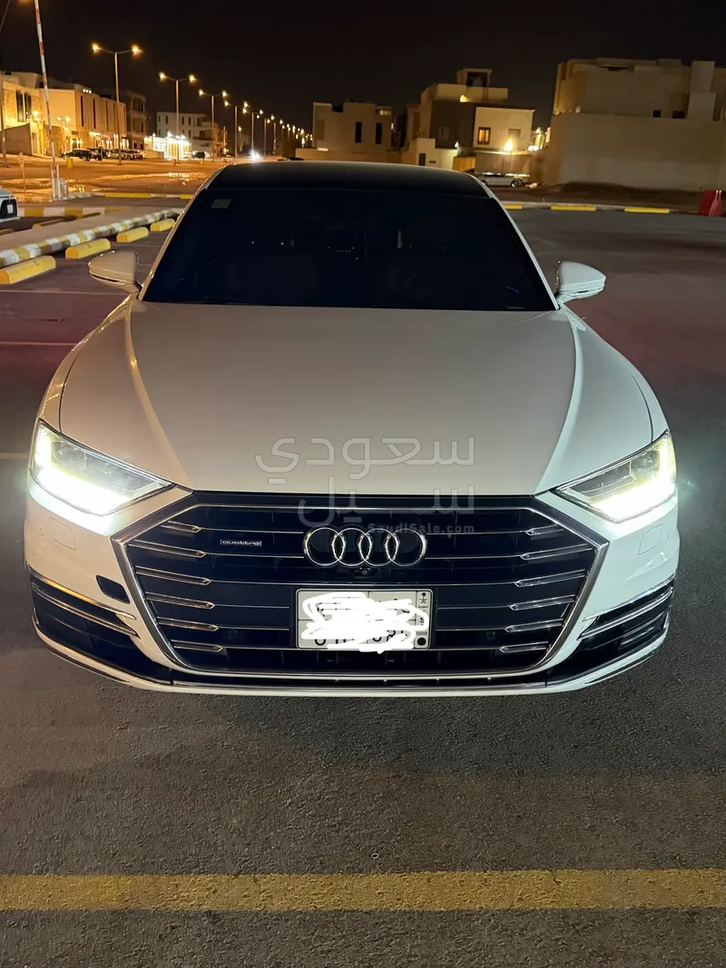 2018 اودي اي 8 ال 55تي اف اس أي