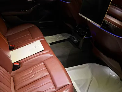 2018 اودي اي 8 ال 55تي اف اس أي