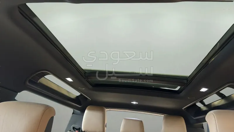 2026 لاند روفر ديفيندر 90 اكس داينمك اس اي