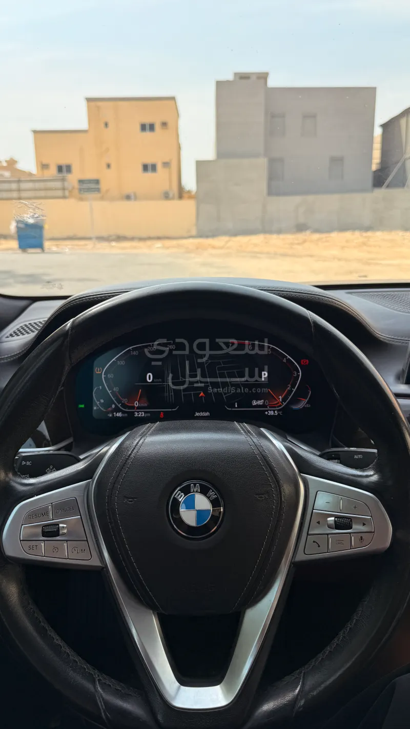 2020 بي ام دبليو الفئة السابعة 730 إل أي