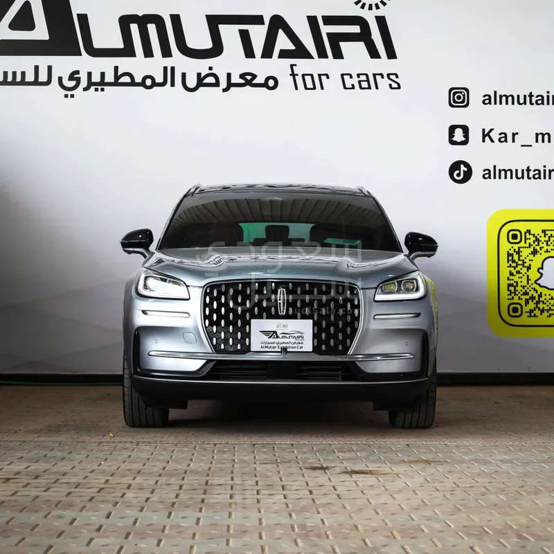 2023 لنكولن كورسير