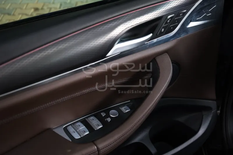 2025 بي ام دبليو الفئة اكس 4