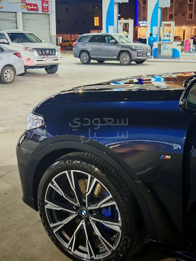 2021 بي ام دبليو الفئة اكس 7 إم كت