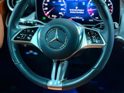 2025 مرسيدس - بنز جي إل سي 300