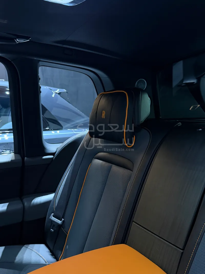 2020 رولز رويس كولينان بلاك بادج
