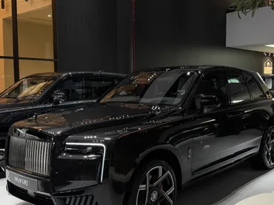 2020 رولز رويس كولينان بلاك بادج