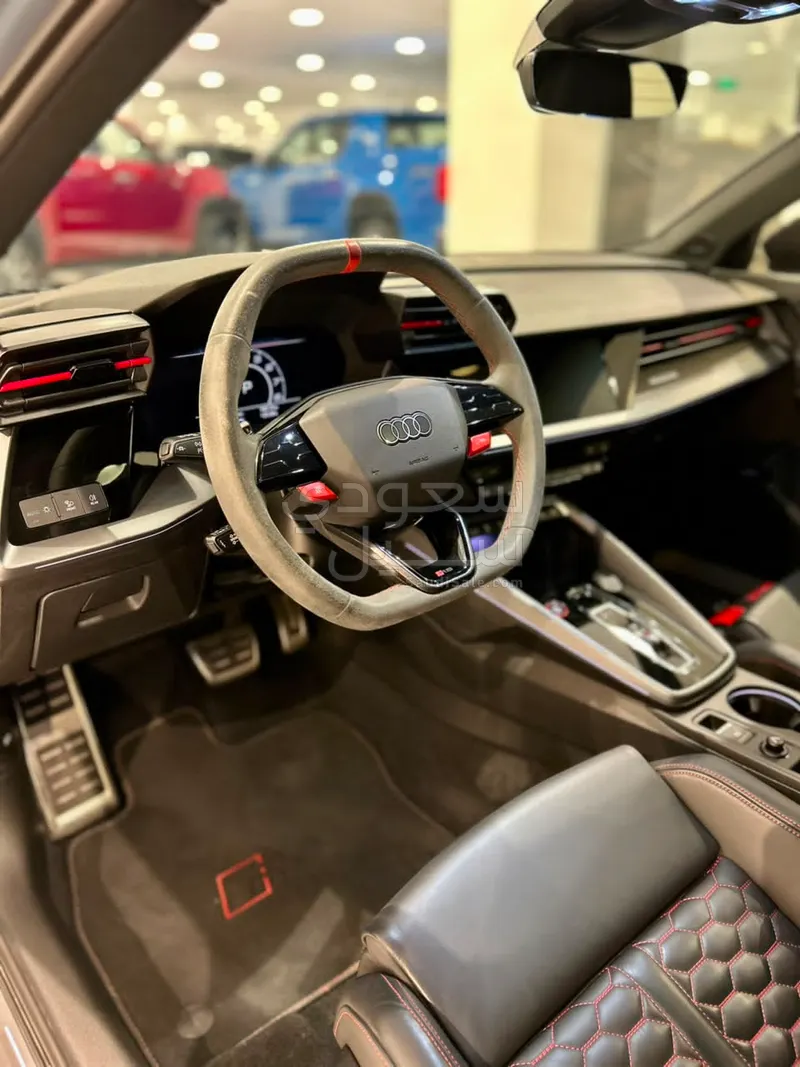 2025 اودي ار اس 3