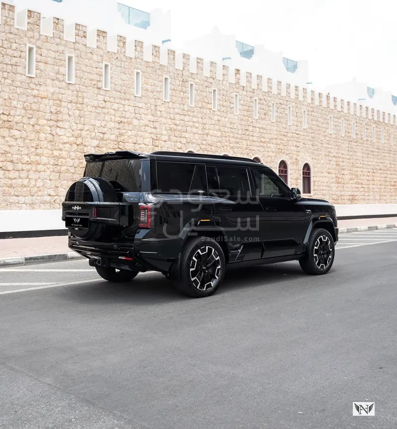 2025 بي واي دي ليوبارد 8
