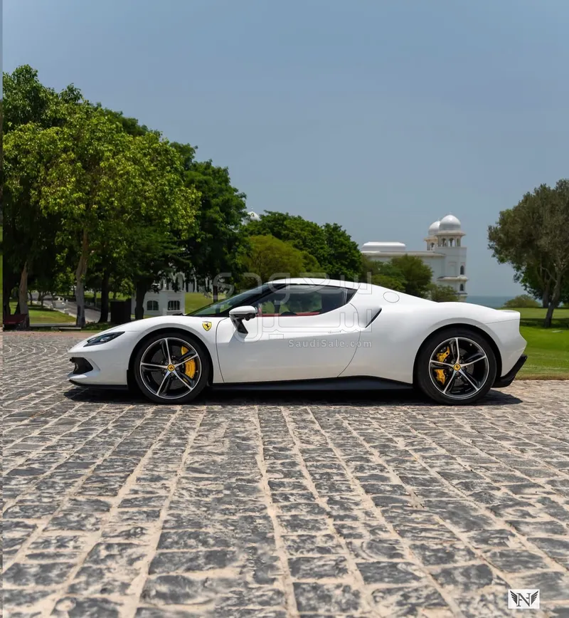 2023 فيراري جي تي بي 296