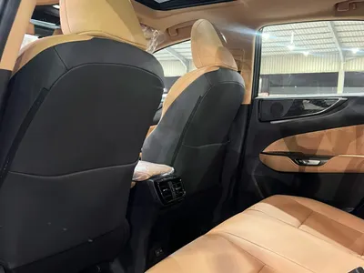 2025 لكزس إن إكس 350