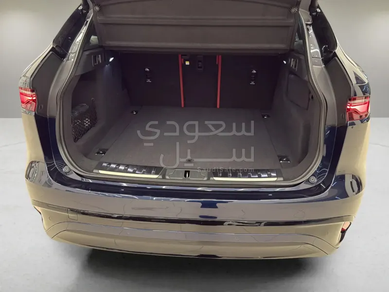 2024 جاكوار اف-بيس ار دايناميك