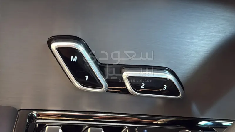 2025 لاند روفر رينج روفر سبورت اس اي