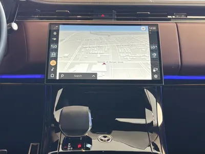 2025 لاند روفر رينج روفر سبورت اس اي