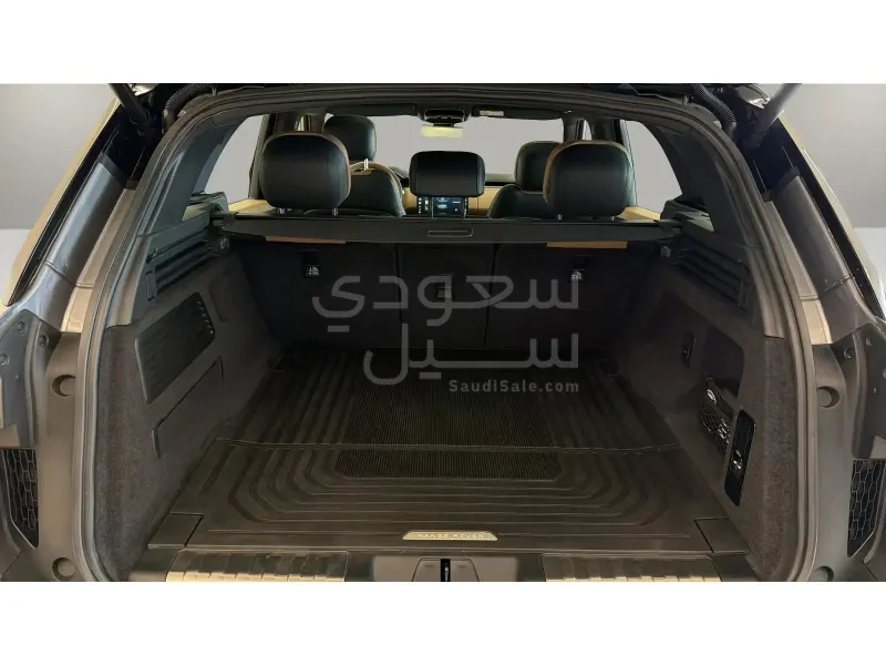 2025 لاند روفر رينج روفر سبورت اتش اس اي