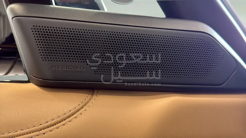 2025 لاند روفر رينج روفر اتش اس اي
