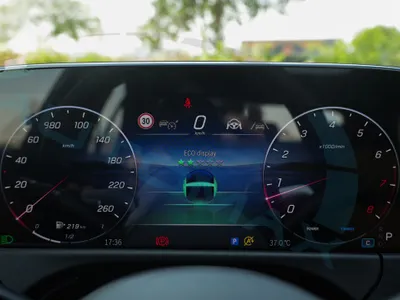 2026 مرسيدس - بنز إي 200 أي إم جي