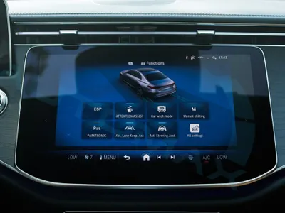 2026 مرسيدس - بنز إي 200 أي إم جي