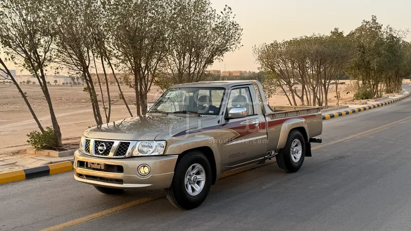 2014 نيسان باترول حوض