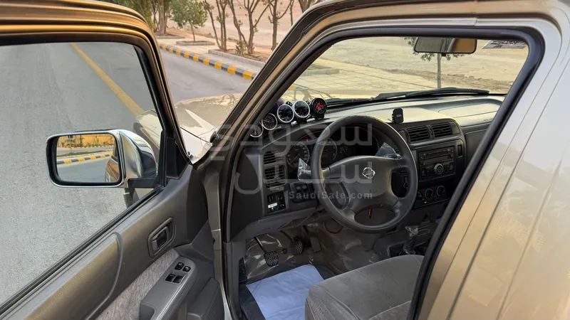 2014 نيسان باترول حوض